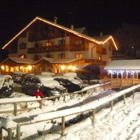 Active Hotel Gran Zebru' Cogolo Exterior foto